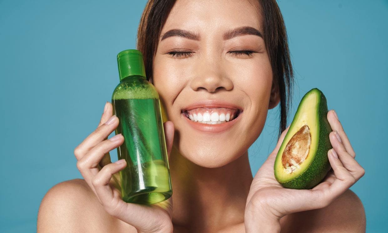 Avocado Oil for Skin: 13 Reasons Why You Need to Try It